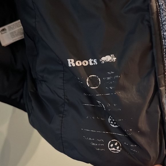 Light weight roots jacket, women’s grey coat for winter, size medium - Picture 5 of 6